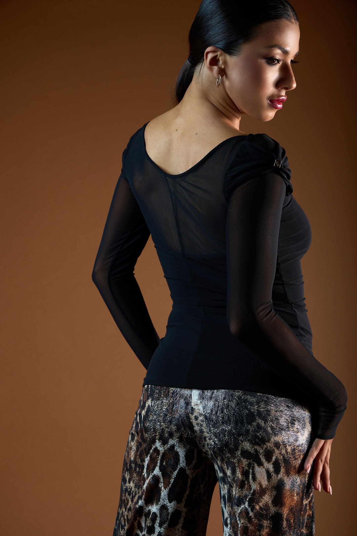 Bow Detailing Top