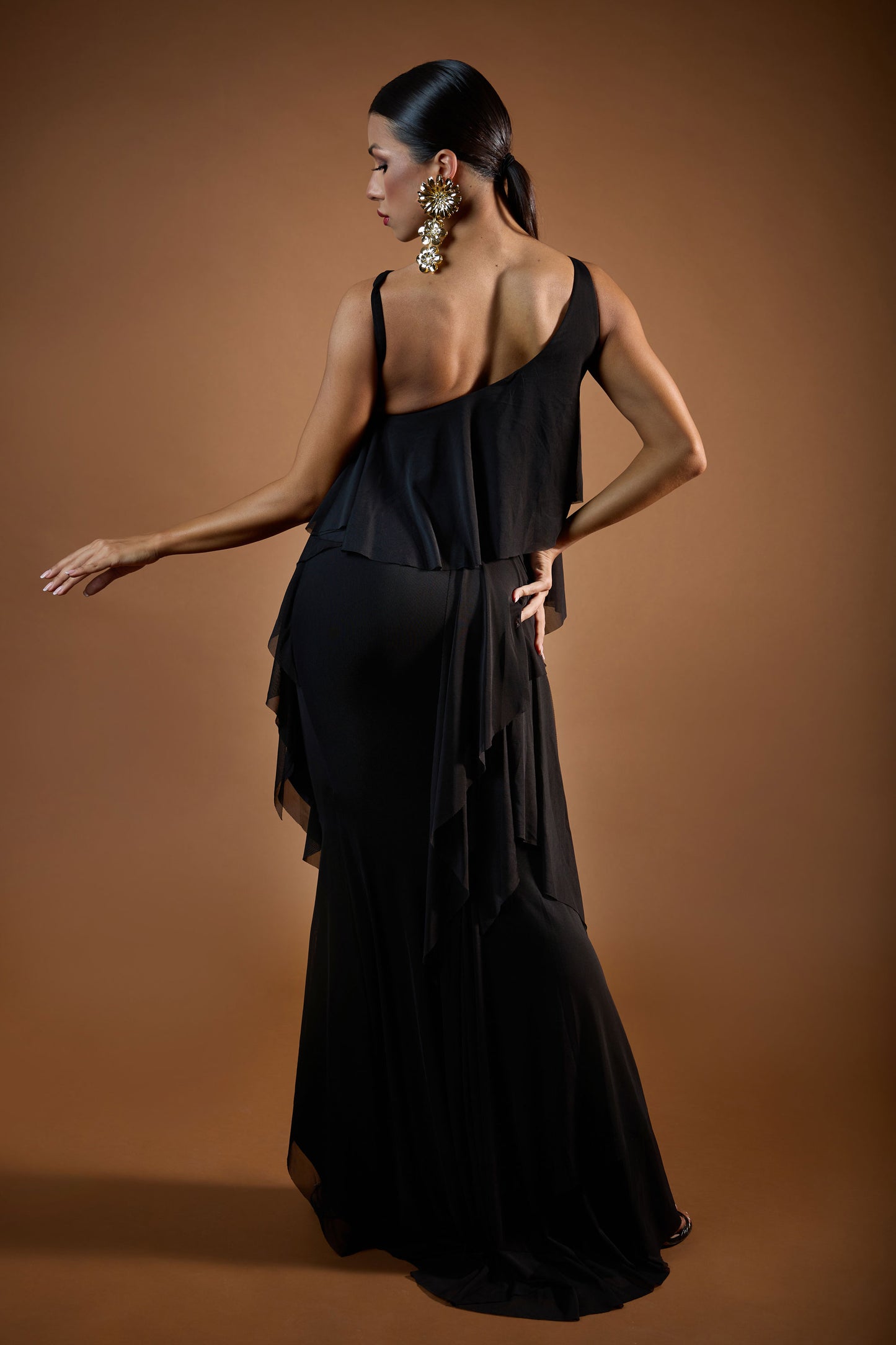 Sleeveless Asymmetric Back Evening Dress