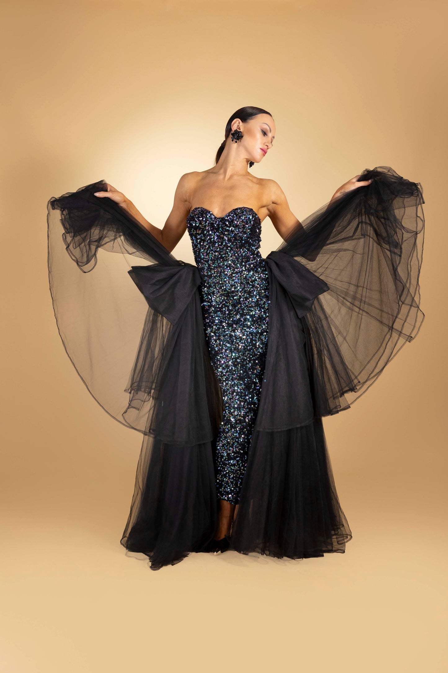 Shimmer Evening Dress with Mesh Ruffles Details