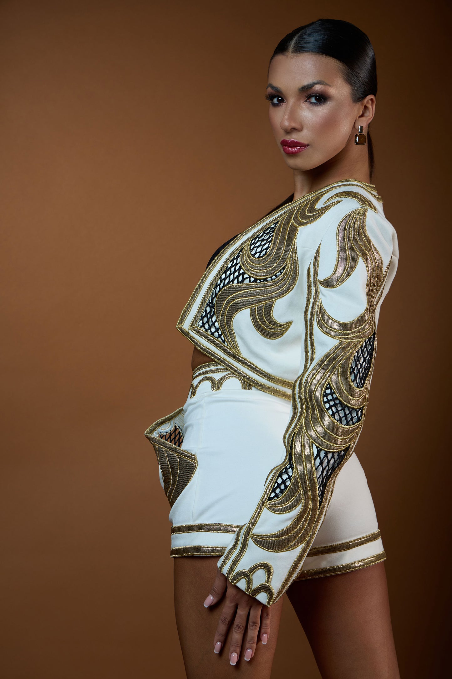 Heavy Beaded Long Sleeves Short Blazer