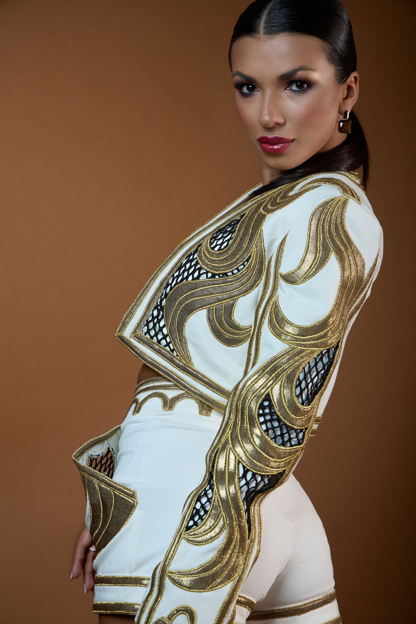 Heavy Beaded Long Sleeves Short Blazer